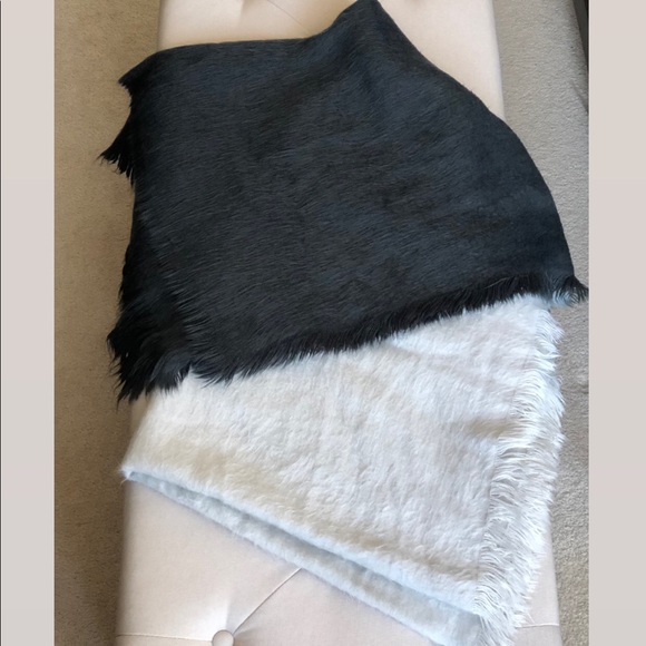 DKNY Woven Ombré Scarf - Picture 3 of 5